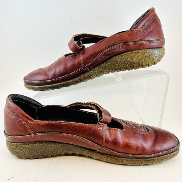 Naot Brown Matai Swirl Adjustable Flat Mary Janes, size 39 8 - Picture 4 of 11